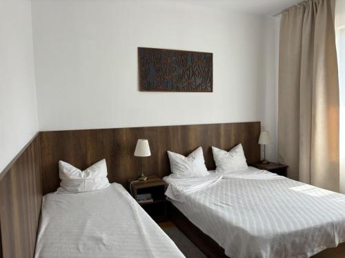 fa4085c6-cdc2-403e-8f4e-efefcc783eb7 (1)